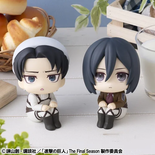 Attack on Titan Look Up PVC Statues Levi Cleaning up Ver. & Mikasa Ackerman (with gift) 11 cm